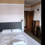 Hotel Goekhan 2*