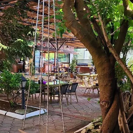 Goekhan Hotel 2*